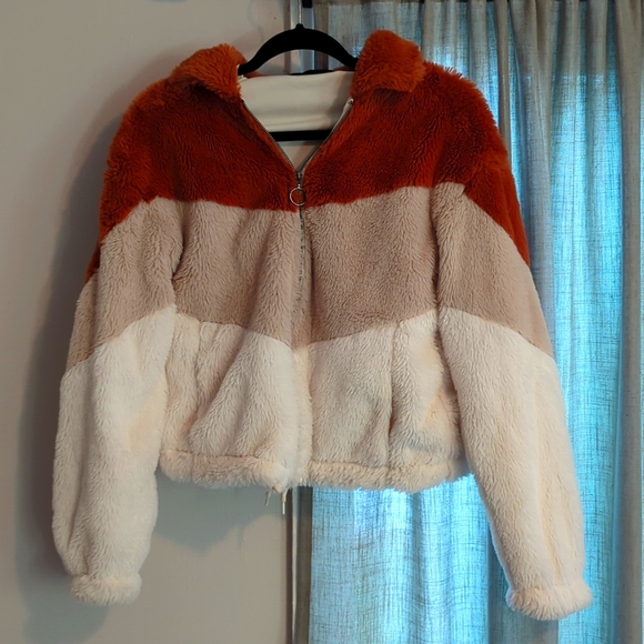 Faux Fur Jacket - Picture 1 of 3